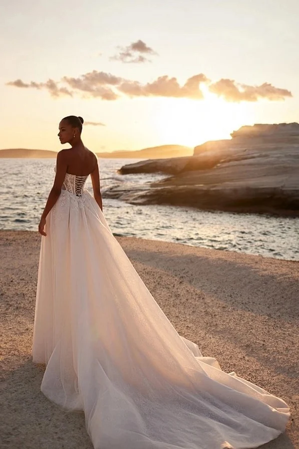 Top Wedding Dress Trends Featuring Bridelily Collections